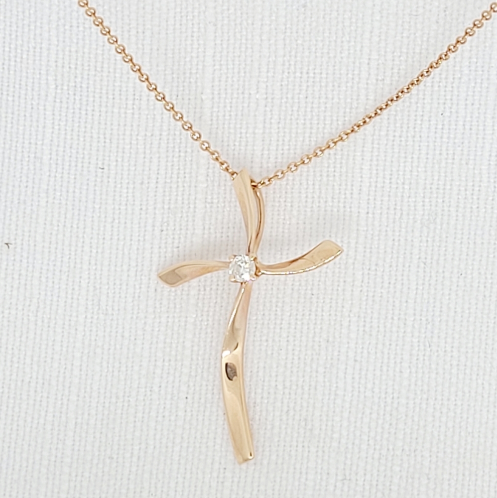 14k Rose gold diamond cross necklace